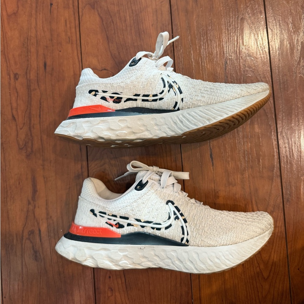 Nike Women’s React Flyknit Running Shoe